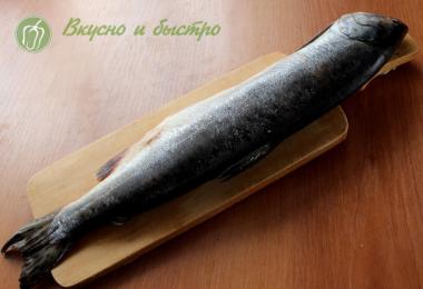Fırında pembe somon: sulu balık hazırlamak için tarifler
